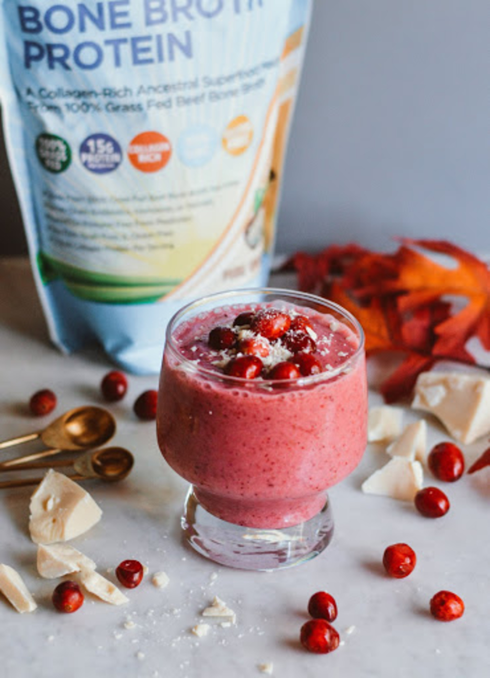 Paleovalley | Cranberry White Chocolate Collagen Smoothie Recipe